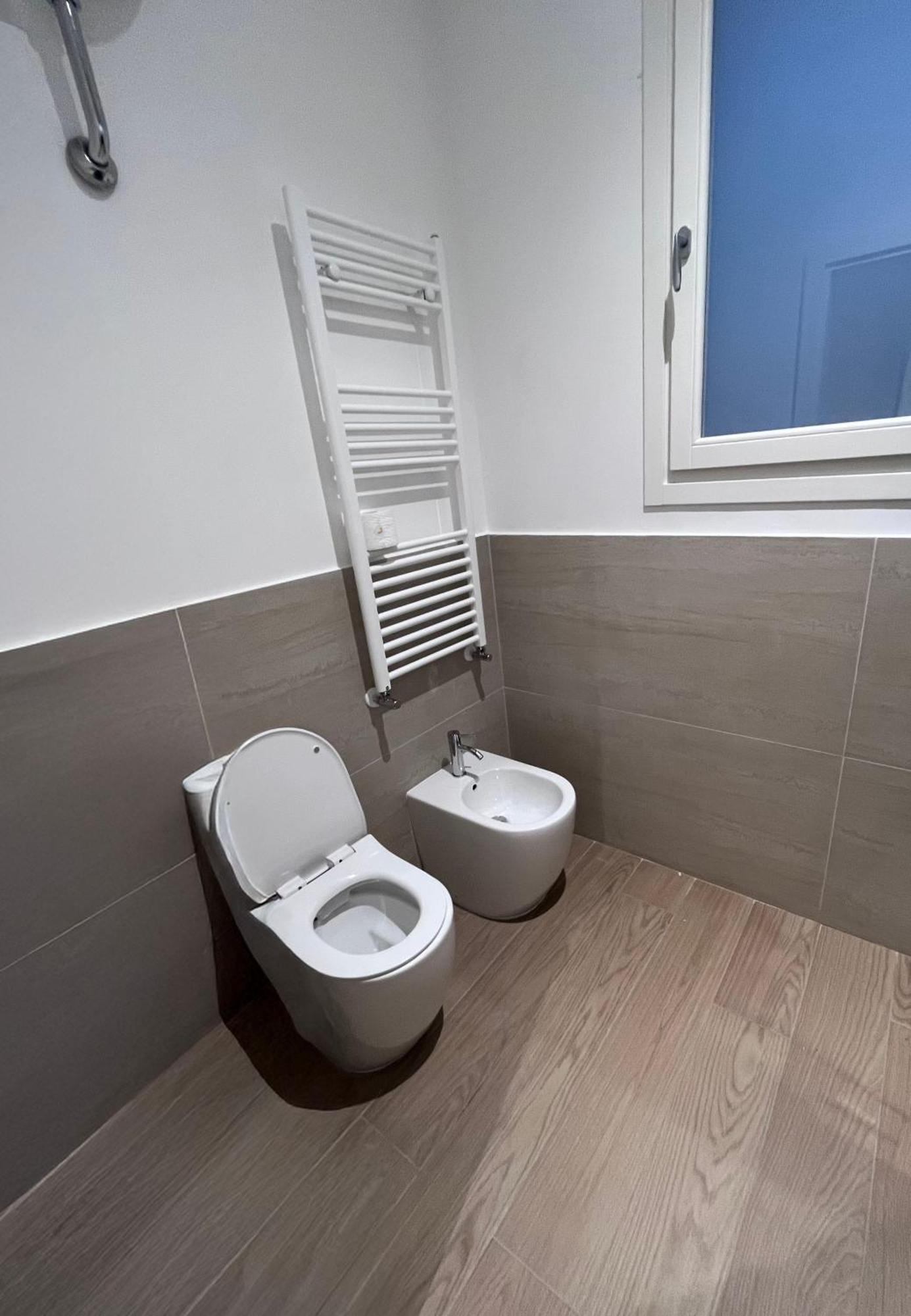 Apartment Realty Company Crescenzi